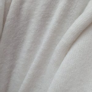 Tricot pulover alb ca zapada