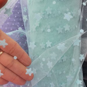 Tul vernil cu stelute catifelate