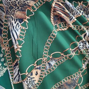 Voal plin gipsy verde cu animal print