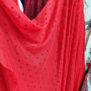 Tul elastic rosu cu bulinute catifelate