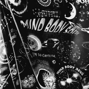 Voal cu motive spirituale