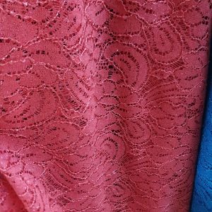 Dantela cu sclipici roz prafuit