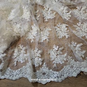 Tul Ivoire brodat cupon 2. 10 m