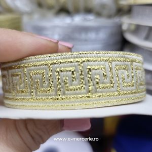 Banda tesuta model V auriu