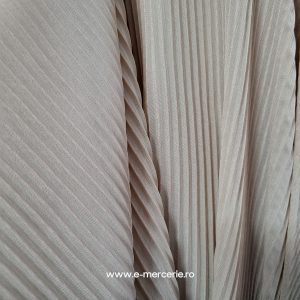 VOAL PLISAT MARUNT BEJ