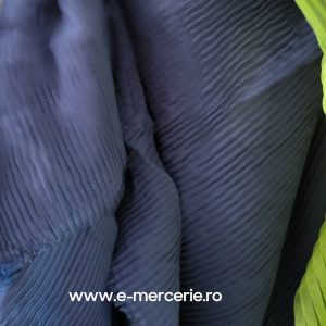 VOAL PLISAT MARUNT BLEUMARIN