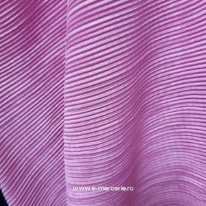 Satin plisat marunt roz liliac